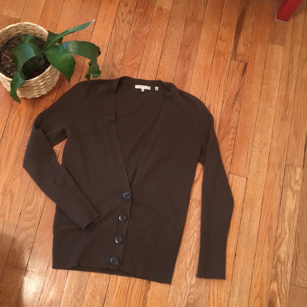 🍁 Vince 100% cashmere cardigan